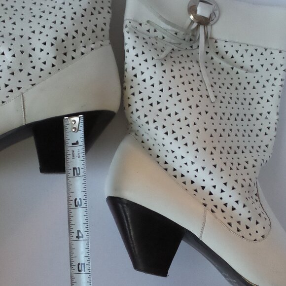 White leather western boots - Picture 10 of 14